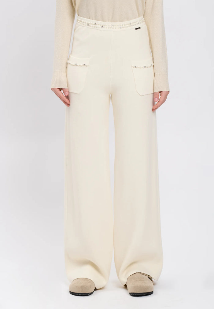 Influencer Pantaloni Ivory Dettagli Perlati
