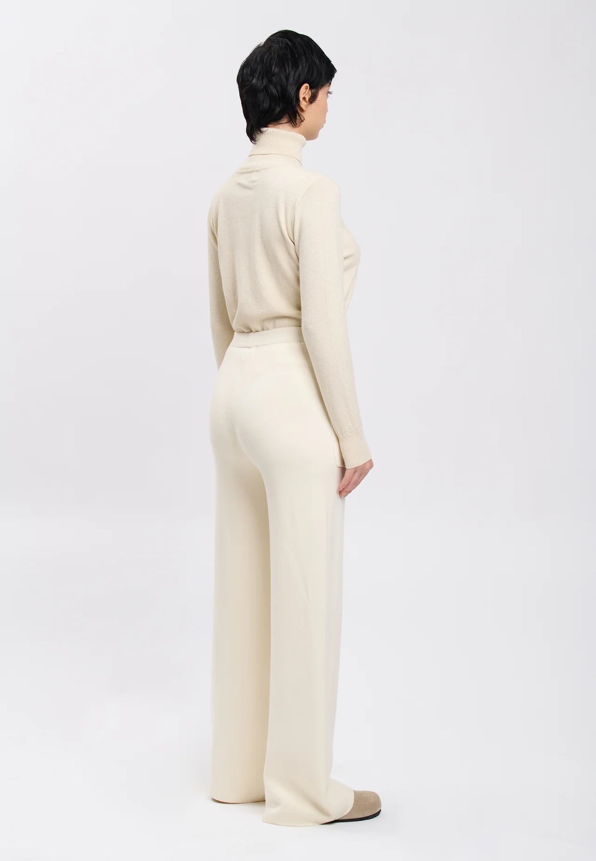 Influencer Pantaloni Ivory Dettagli Perlati