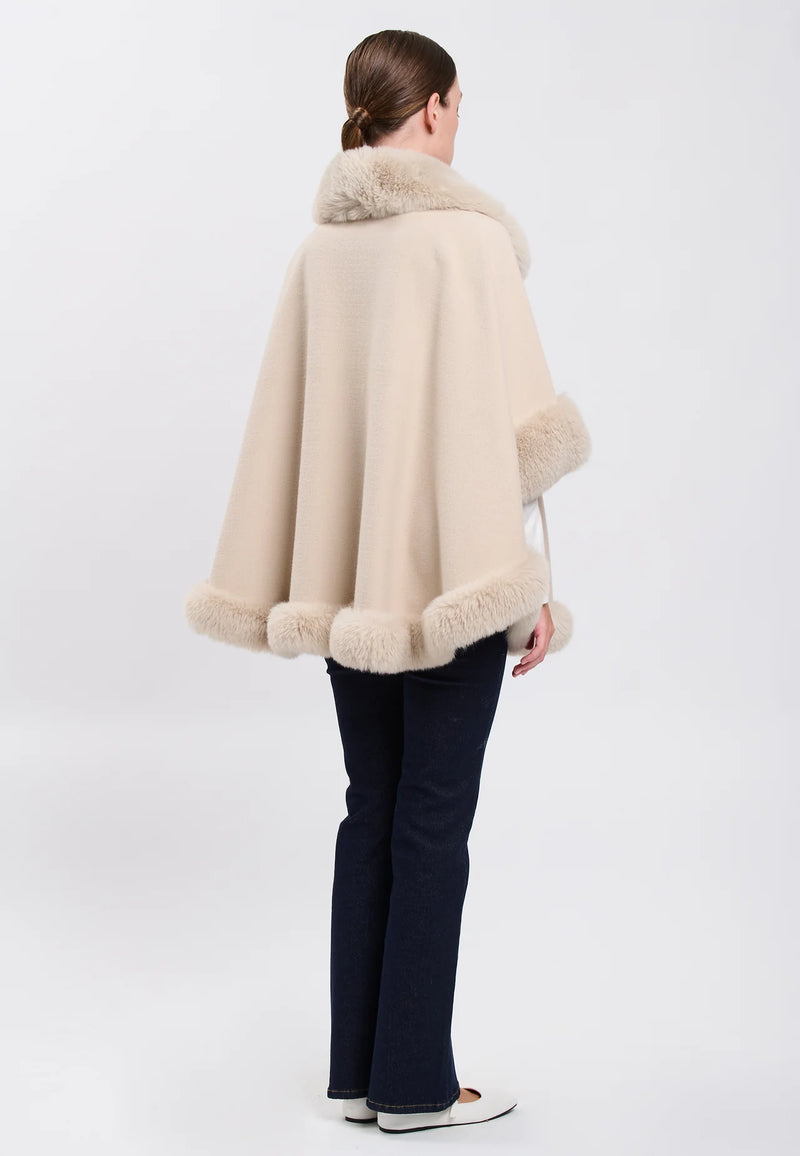 Influencer Giubbino Ivory Bordi in Pelliccia