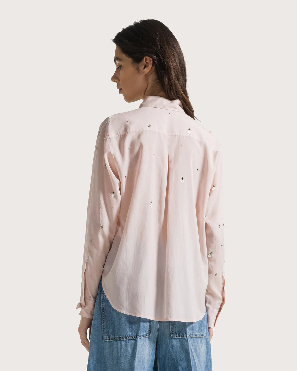 Camicia maniche lunghe in viscosa ricamata cipria