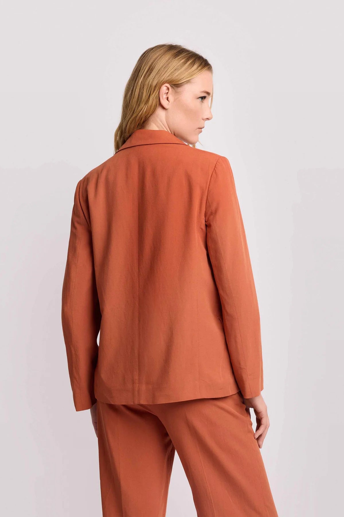 Giacca Monopetto con Revers Classico Mercede