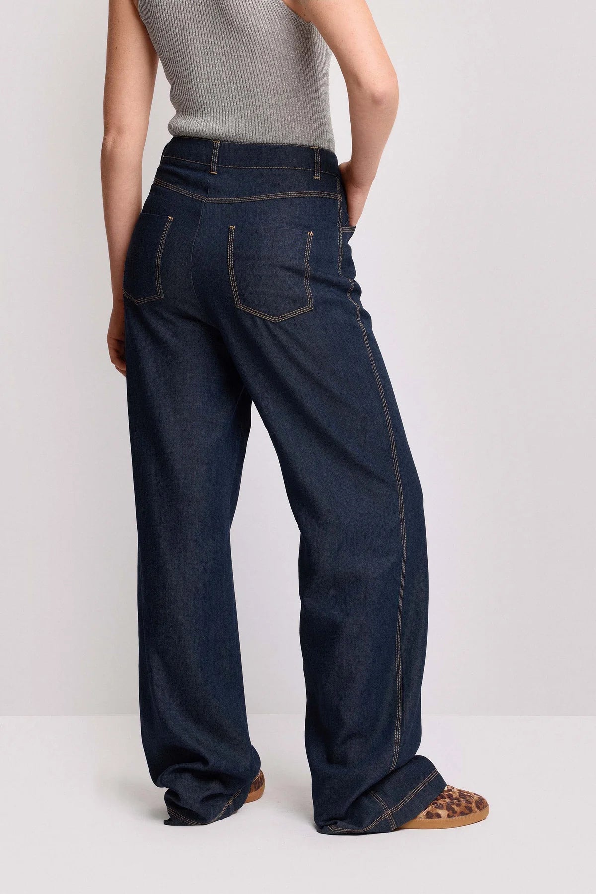 Pantaloni Wide Leg con Cuciture a Contrasto Arnaud