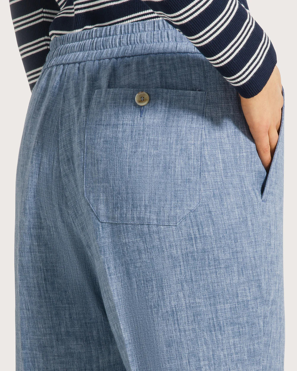 Pantalone elasticato in misto lino viscosa celeste